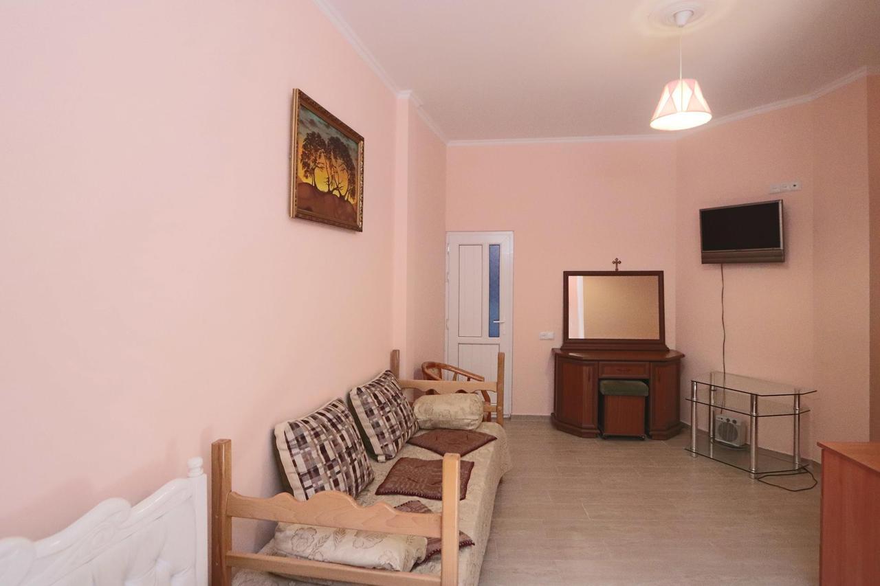 Garnim Guest House Erevan Exterior foto