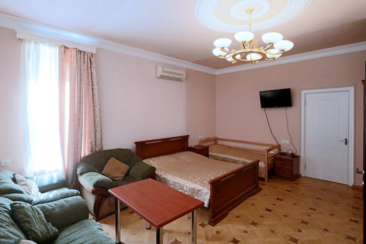 Garnim Guest House Erevan Exterior foto
